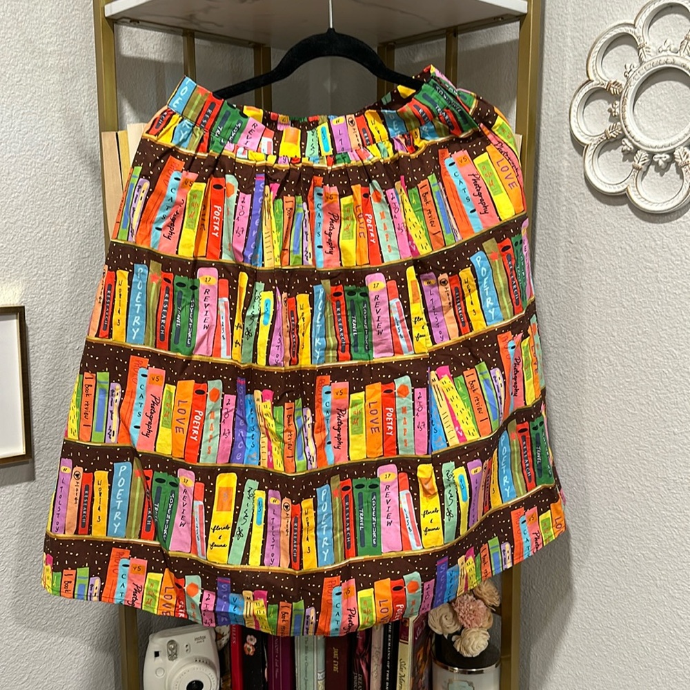 ModCloth librarian book skirt size medium